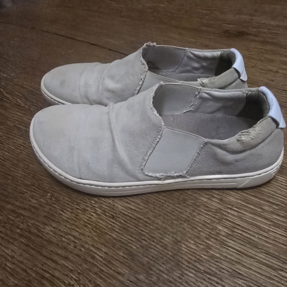 Birkenstock Light Tan Canvas Slip-Ons